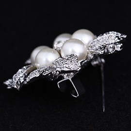 Women's Flower Brooch for Wedding Party Decoration Scarf ,Fine Jewelry,Random Color