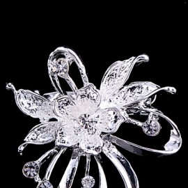 Women's Flower Brooch for Wedding Party Decoration Scarf ,Fine Jewelry,Random Color