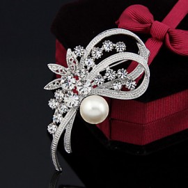 Women's Crystal Cute Flower Brooch for Wedding Party Decoration Scarf ,Fine Jewelry